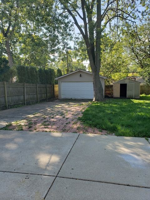 Tiny photo for 433 E High Street E, Mundelein, IL 60060 (MLS # 12475817)