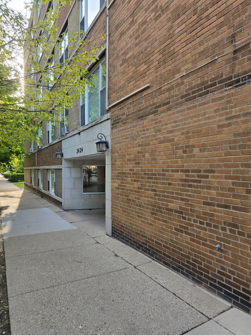 2424 W ESTES Avenue 5D