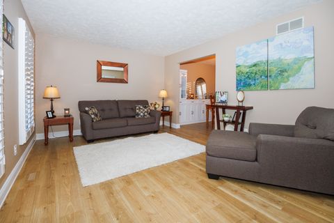 Tiny photo for 2004 Hidden Lake Road, Bloomington, IL 61704 (MLS # 12589215)