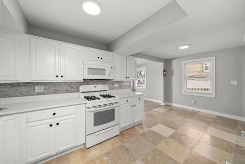 Tiny photo for 6040 W 79TH Street, Burbank, IL 60459 (MLS # 12623957)