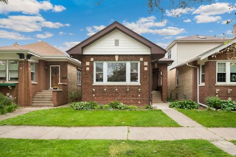 Photo of 5425 N Bernard Street, Chicago, IL 60625 (MLS # 12547506)