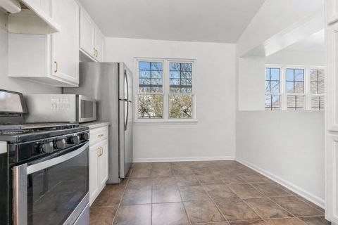 Tiny photo for 1963 GARY Court #C, Schaumburg, IL 60193 (MLS # 12608800)