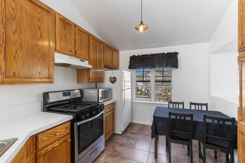 Tiny photo for 1963 GARY Court #C, Schaumburg, IL 60193 (MLS # 12608800)