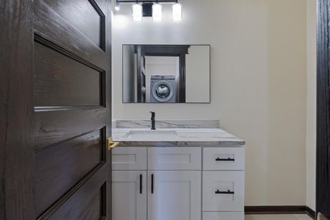 Tiny photo for 442 E 48th Street #1E, Chicago, IL 60615 (MLS # 12515329)