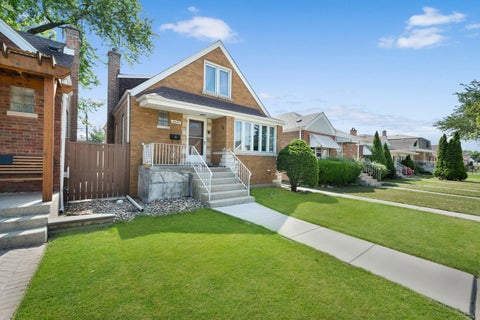 Photo of 6805 S Kildare Avenue, Chicago, IL 60629 (MLS # 12670996)