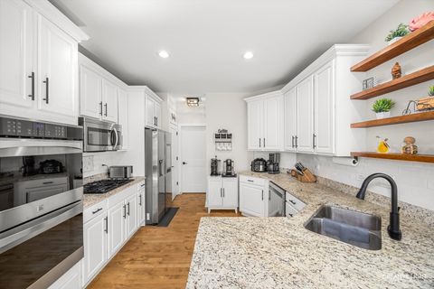 Tiny photo for 151 Santa Fe Lane, Willow Springs, IL 60480 (MLS # 12621517)