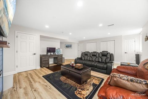 Tiny photo for 151 Santa Fe Lane, Willow Springs, IL 60480 (MLS # 12621517)