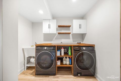 Tiny photo for 151 Santa Fe Lane, Willow Springs, IL 60480 (MLS # 12621517)