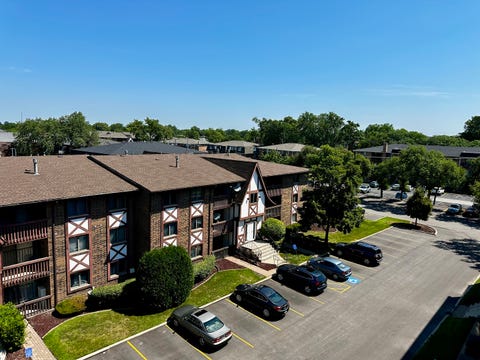 Tiny photo for 10420 Circle Drive #48B, Oak Lawn, IL 60453 (MLS # 12708411)