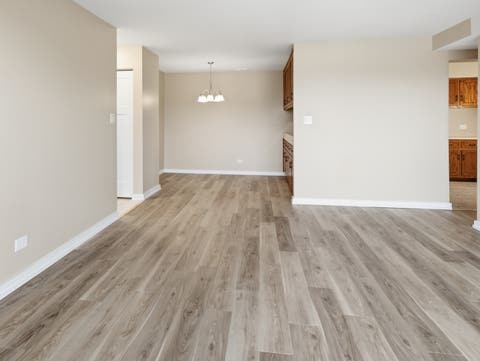 Tiny photo for 10420 Circle Drive #48B, Oak Lawn, IL 60453 (MLS # 12708411)