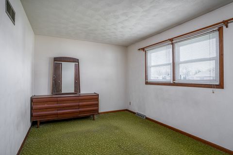 Tiny photo for 2610 N Dittmer Street, Davenport, IA 52804 (MLS # 12611781)