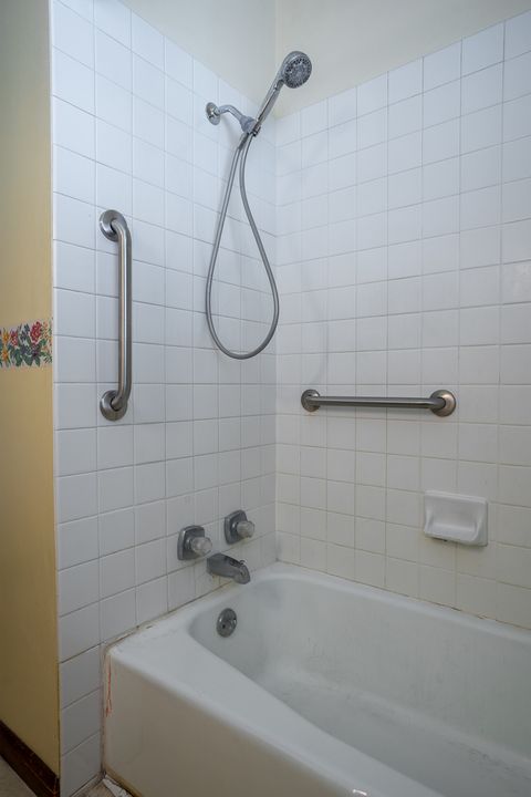 Tiny photo for 2610 N Dittmer Street, Davenport, IA 52804 (MLS # 12611781)