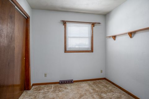 Tiny photo for 2610 N Dittmer Street, Davenport, IA 52804 (MLS # 12611781)