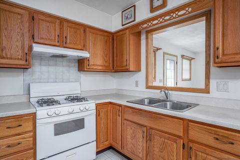 Tiny photo for 2610 N Dittmer Street, Davenport, IA 52804 (MLS # 12611781)