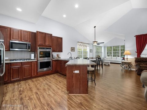 Tiny photo for 1771 Briarheath Drive, Aurora, IL 60505 (MLS # 12442084)