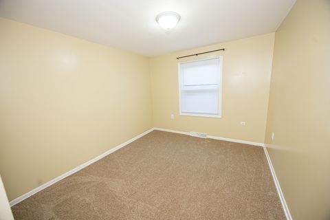 Tiny photo for 1611 W Glenwood Avenue, Joliet, IL 60435 (MLS # 12509489)