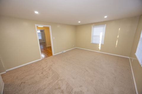 Tiny photo for 1611 W Glenwood Avenue, Joliet, IL 60435 (MLS # 12509489)