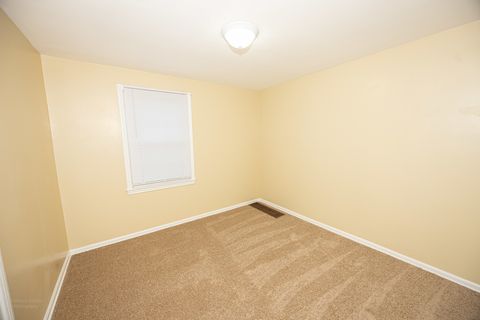 Tiny photo for 1611 W Glenwood Avenue, Joliet, IL 60435 (MLS # 12509489)