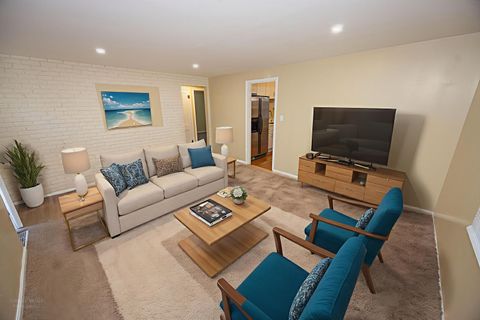 Tiny photo for 1611 W Glenwood Avenue, Joliet, IL 60435 (MLS # 12509489)