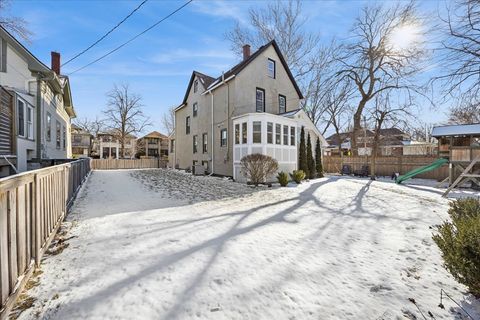 Tiny photo for 647 S Taylor Avenue, Oak Park, IL 60304 (MLS # 12538326)
