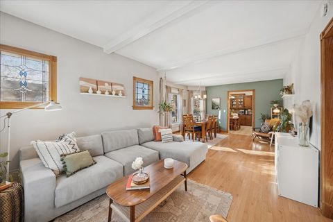 Tiny photo for 647 S Taylor Avenue, Oak Park, IL 60304 (MLS # 12538326)