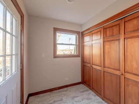 Tiny photo for 574 Hitchcock Avenue, Lisle, IL 60532 (MLS # 12521465)