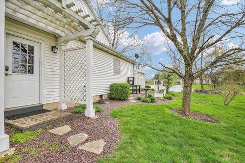 Tiny photo for 303 Orchard Drive, Mahomet, IL 61853 (MLS # 12618827)