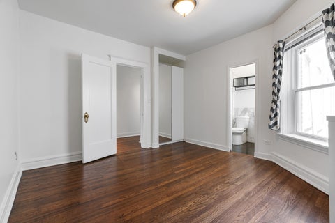 Tiny photo for 3739 N Wilton Avenue #3S, Chicago, IL 60613 (MLS # 12681212)