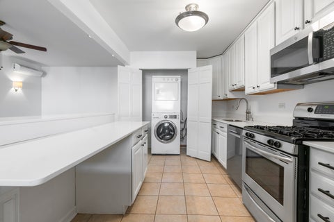 Tiny photo for 3739 N Wilton Avenue #3S, Chicago, IL 60613 (MLS # 12681212)