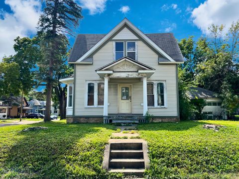 Photo of 455 Walnut Avenue, Elgin, IL 60123 (MLS # 12528176)