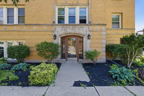 Photo of 600 ELGIN Avenue #3B, Forest Park, IL 60130 (MLS # 12686416)