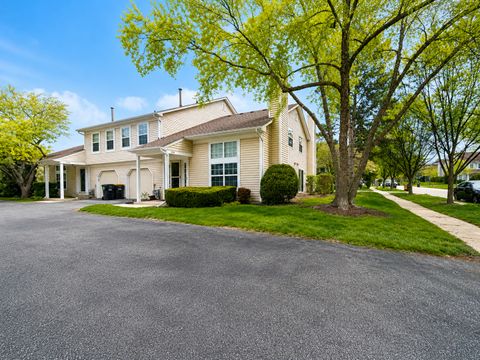 Tiny photo for 250 Acorn Drive, Streamwood, IL 60107 (MLS # 12635716)