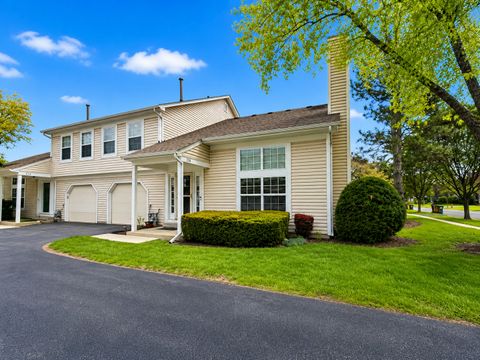 Tiny photo for 250 Acorn Drive, Streamwood, IL 60107 (MLS # 12635716)