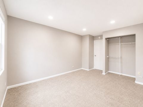 Tiny photo for 250 Acorn Drive, Streamwood, IL 60107 (MLS # 12635716)
