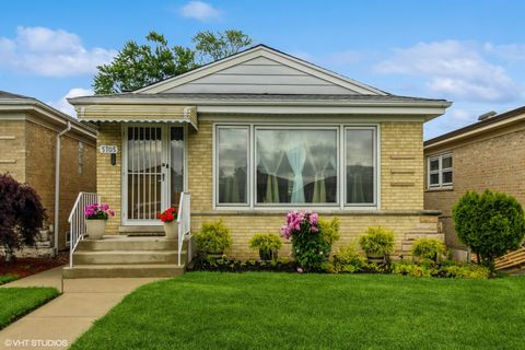 5705 N Oketo Avenue Chicago IL 60631
