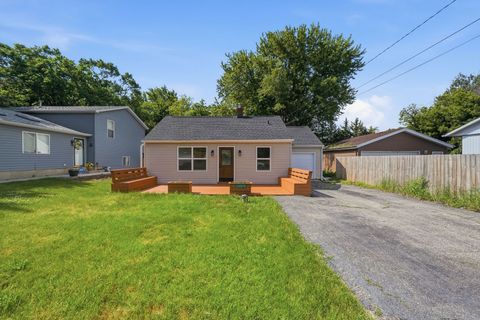 Photo of 25575 Orchard Avenue, Ingleside, IL 60041 (MLS # 12687354)