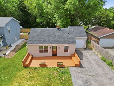 Tiny photo for 25575 Orchard Avenue, Ingleside, IL 60041 (MLS # 12687354)