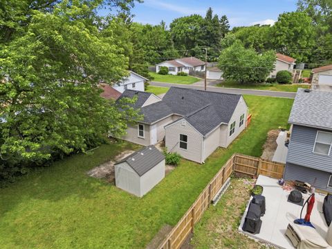 Tiny photo for 25575 Orchard Avenue, Ingleside, IL 60041 (MLS # 12687354)