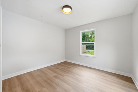 Tiny photo for 25575 Orchard Avenue, Ingleside, IL 60041 (MLS # 12687354)