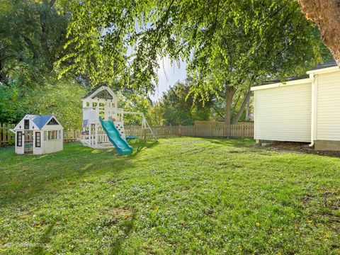 Tiny photo for 125 S Chase Avenue, Lombard, IL 60148 (MLS # 12504567)