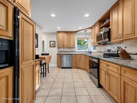 Tiny photo for 125 S Chase Avenue, Lombard, IL 60148 (MLS # 12504567)