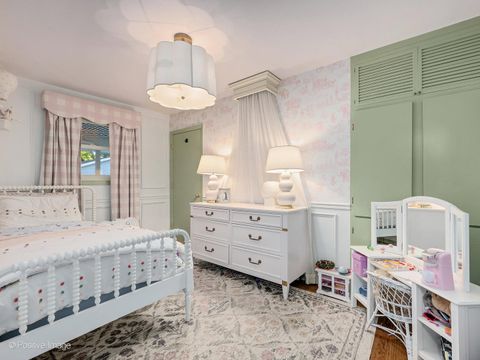 Tiny photo for 125 S Chase Avenue, Lombard, IL 60148 (MLS # 12504567)