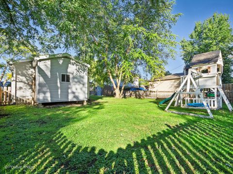 Tiny photo for 125 S Chase Avenue, Lombard, IL 60148 (MLS # 12504567)