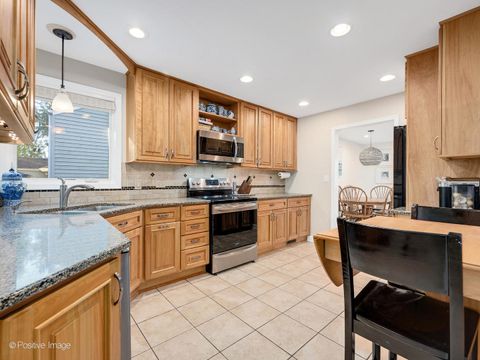 Tiny photo for 125 S Chase Avenue, Lombard, IL 60148 (MLS # 12504567)