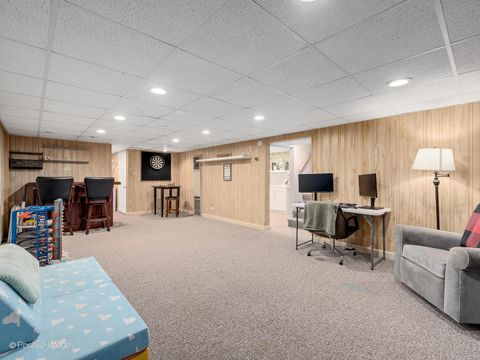 Tiny photo for 125 S Chase Avenue, Lombard, IL 60148 (MLS # 12504567)