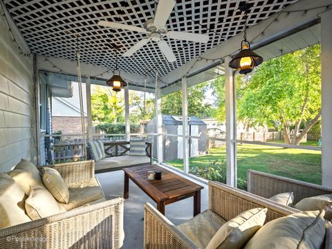 Tiny photo for 125 S Chase Avenue, Lombard, IL 60148 (MLS # 12504567)