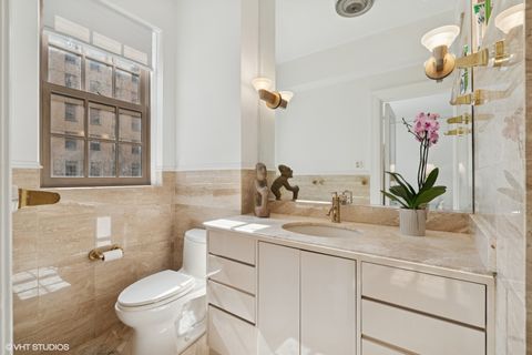 Tiny photo for 232 E Walton Place #4E, Chicago, IL 60611 (MLS # 12559899)