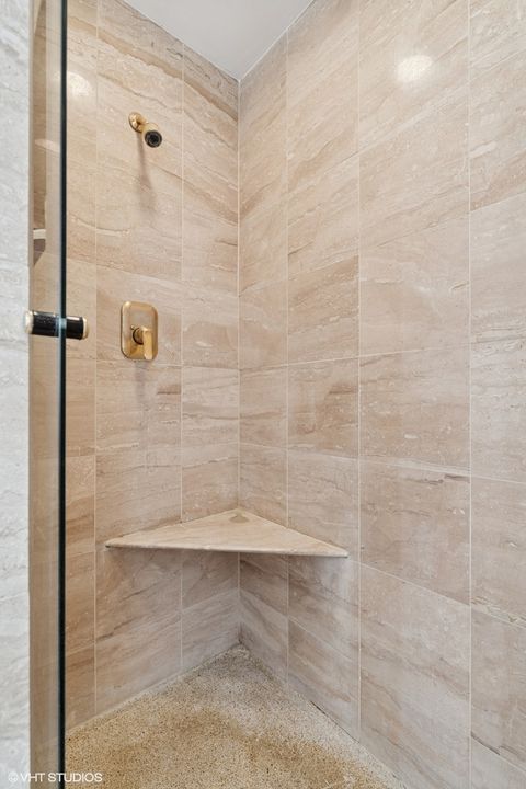 Tiny photo for 232 E Walton Place #4E, Chicago, IL 60611 (MLS # 12559899)