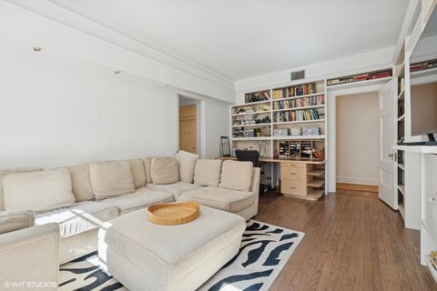 Tiny photo for 232 E Walton Place #4E, Chicago, IL 60611 (MLS # 12559899)