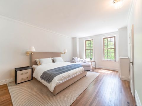 Tiny photo for 232 E Walton Place #4E, Chicago, IL 60611 (MLS # 12559899)